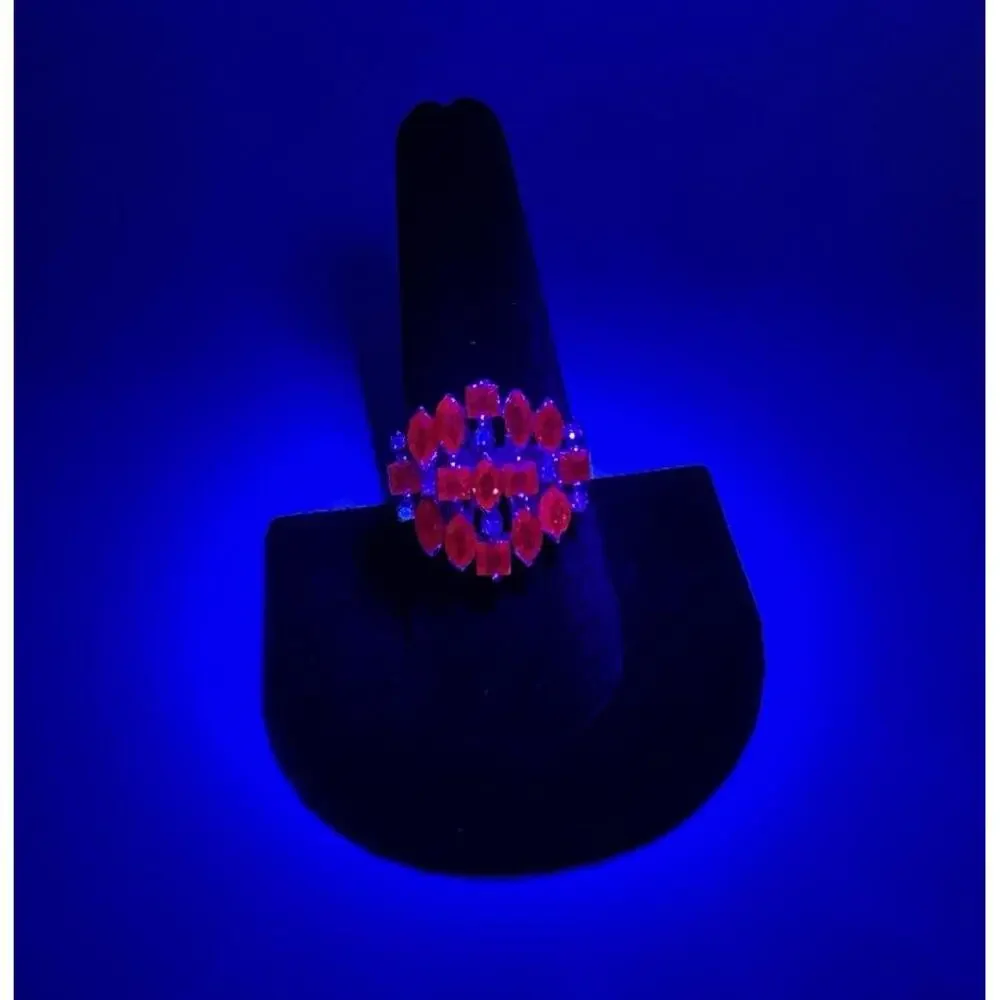 Vintage 18K White Gold Ruby Diamond Old Hollywood Dome Cluster Cocktail Ring 8.7